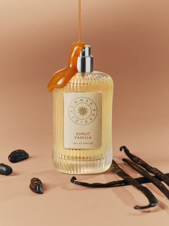 رحّبي بأول عطر من توقيع Summer Fridays